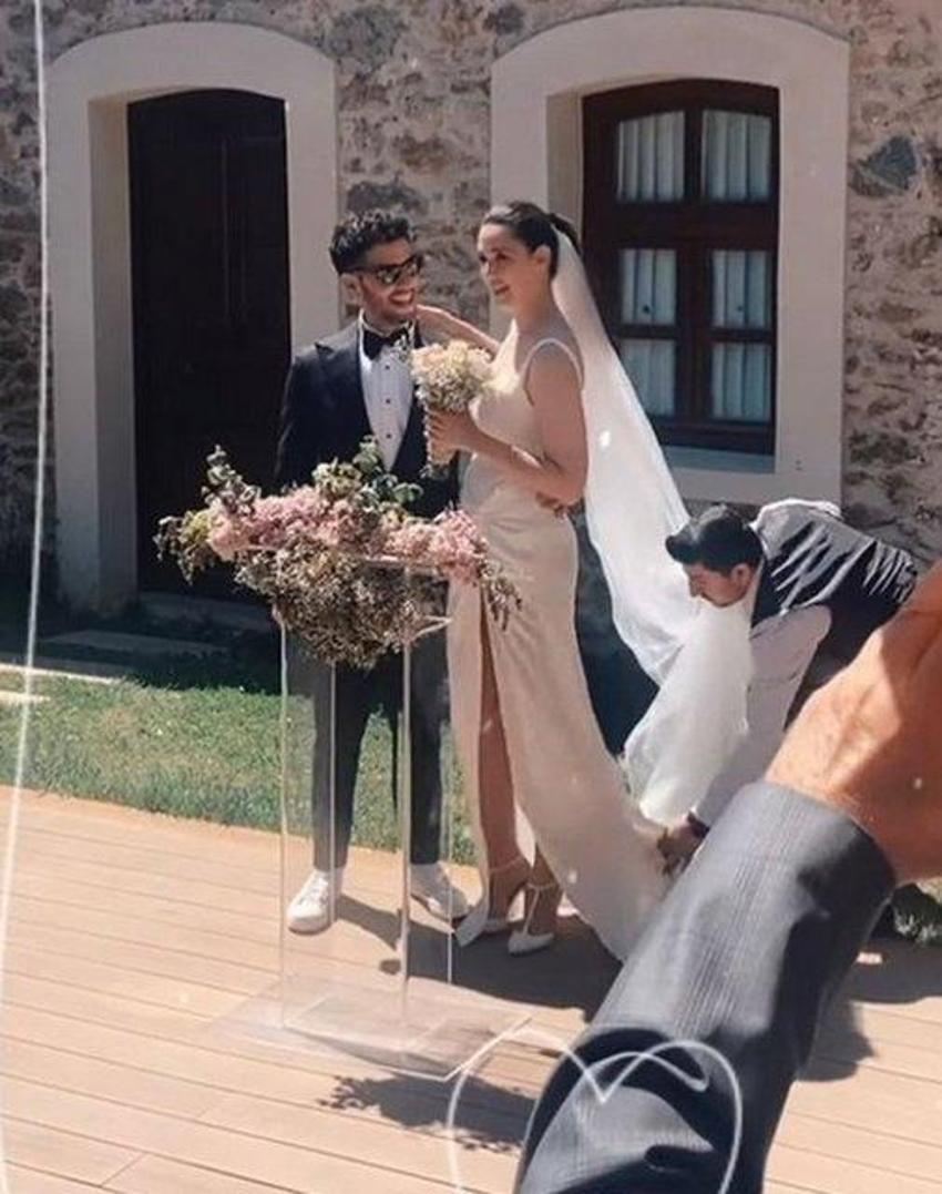 Melis Birkan ile Aras Aydın evlendi! Düğüne ünlü akını...