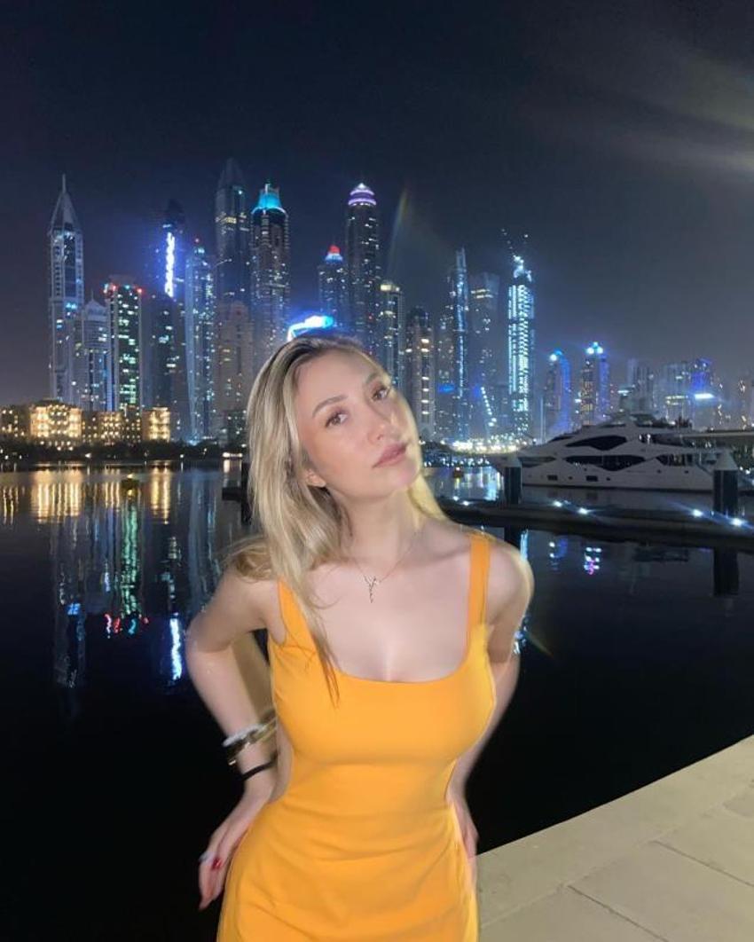 Yasmin Erbil sezonu Dubai'de açtı! Peş peşe bikinili pozlar...