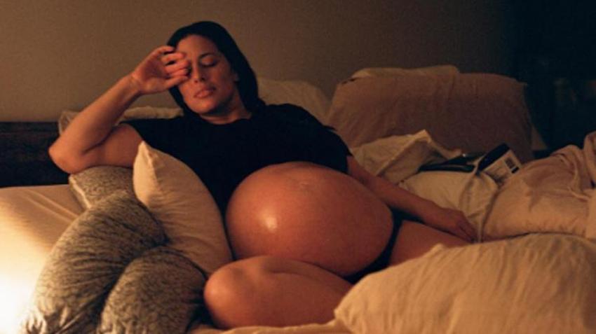 Ashley Graham ölümden döndü! 'Evde doğum yaparken neredeyse ölüyordum'