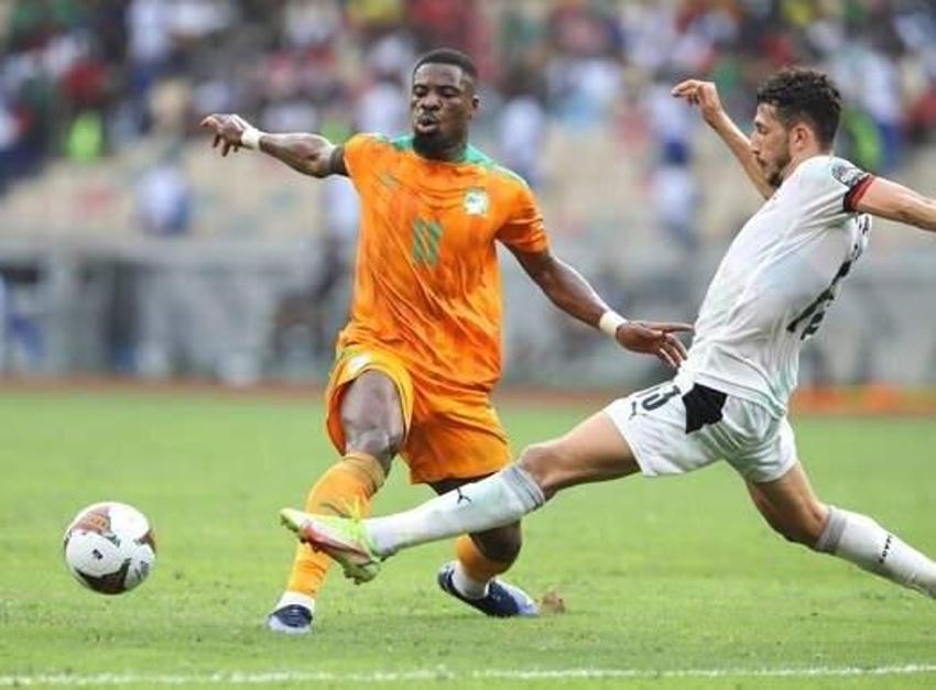 Yılın bombası! Dün Mesut Özil'in yüzüne bakmadı bugün Di Maria için görüşmelere başladı