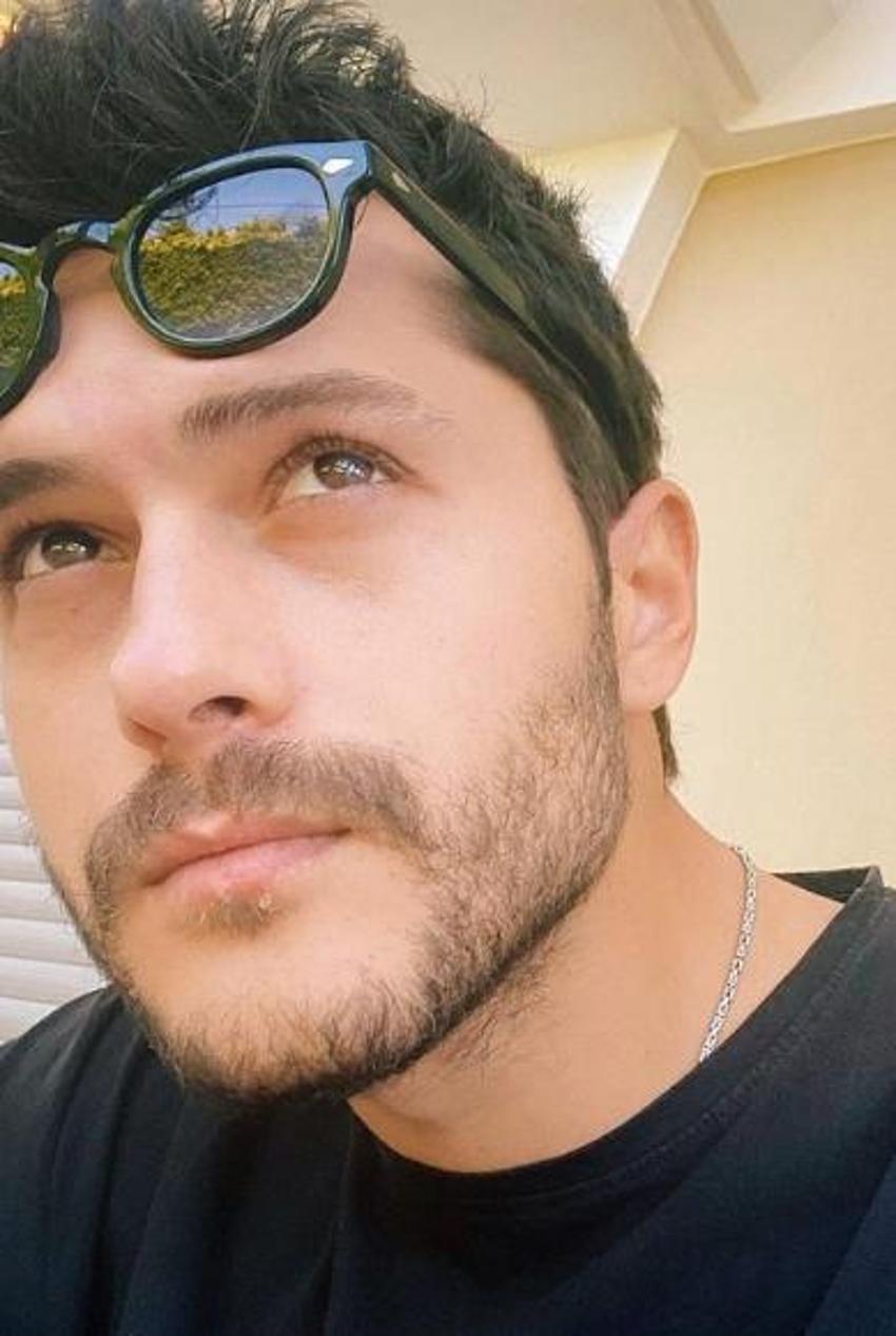 Alperen Duymaz ile eşi Kübra Kelkit boşanıyor mu? Ünlü oyuncudan fotoğraflı yanıt...
