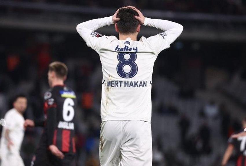 Dün milli takım kadrosu açıklandı iki yıldız çıldırdı! 'Fenerbahçe'de oynadığımız için mi?'