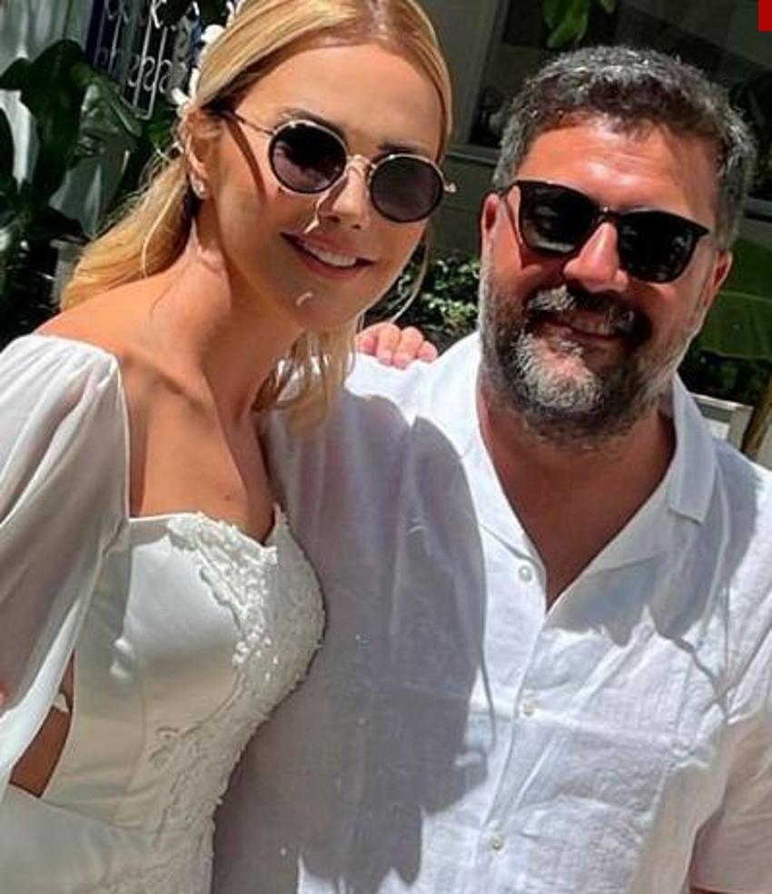 Ece Erken eşi öldükten sonra ilk kez canlı yayına katıldı! Müjdeli haberi canlı yayında verdi...