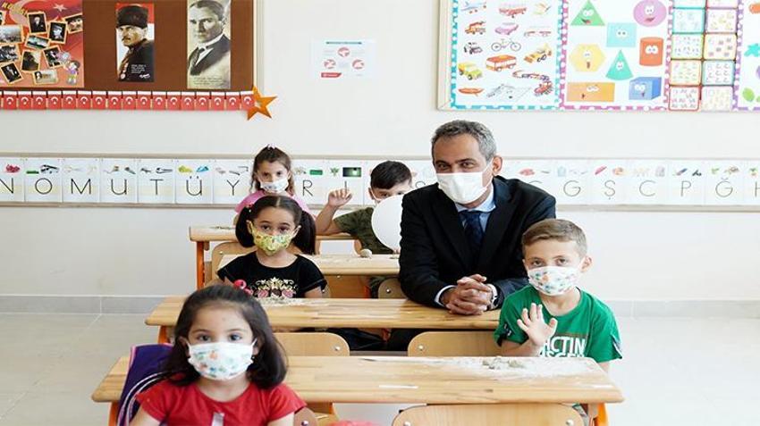 MEB'den son dakika yaz tatili kararı! 2,3,4,5,6,7,8,9,10,11 ve 12. sınıf öğrencilerini kapsıyor, 17 Haziran'da ilk kez...