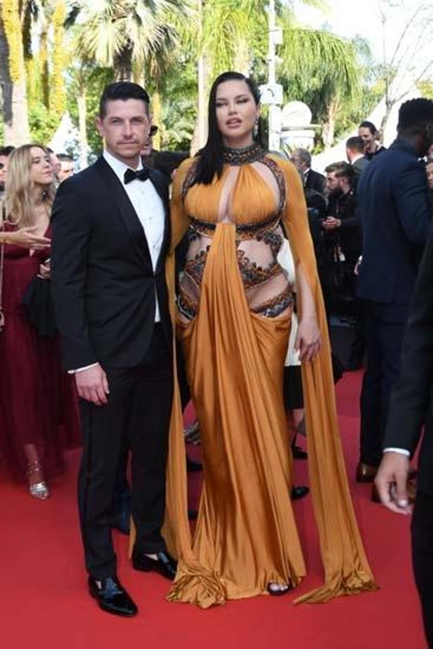 Adriana Lima,Cannes Film Festivali'ne damga vurdu!