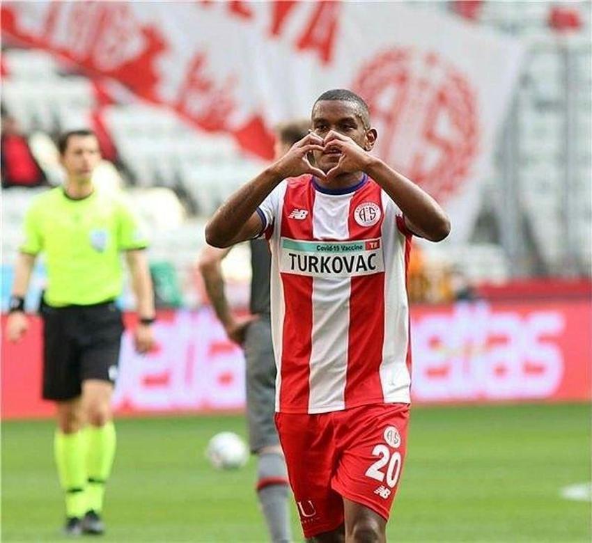Sosa, Gustavo ve Ozan'ın yaptığını tek başına yapacak! Hem de 750 bin euro'ya...