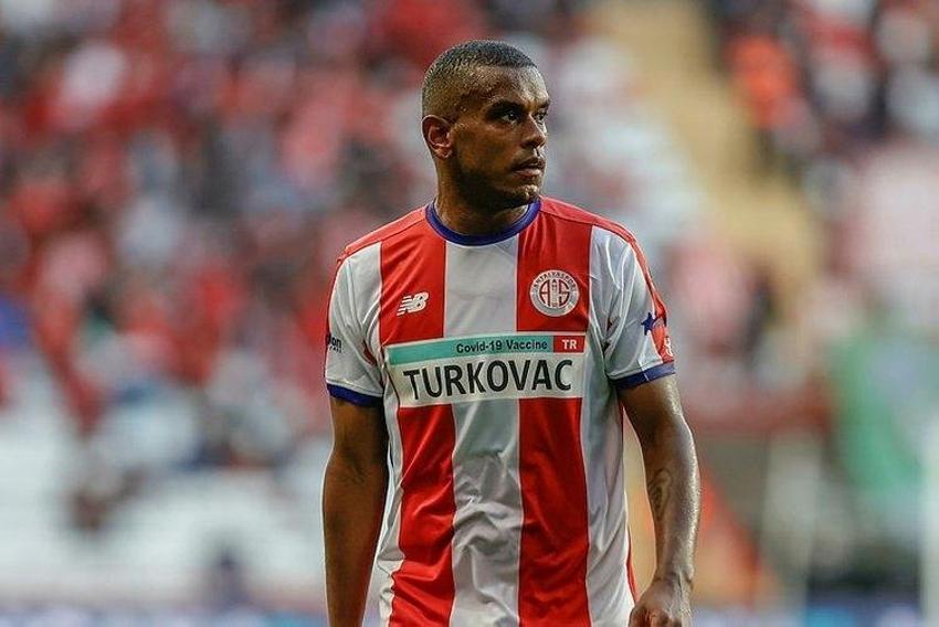 Sosa, Gustavo ve Ozan'ın yaptığını tek başına yapacak! Hem de 750 bin euro'ya...