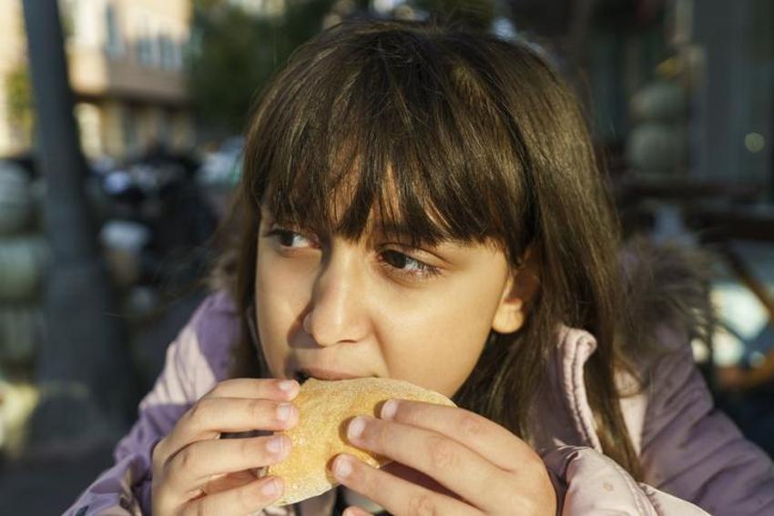 Tansiyonu ve kolesterolü zıplatıyor, insülin direnci ile tip 2 diyabeti tetikliyor! En fazla Türkiye’de görülüyor, uykusuzluk, yorgunluk, umutsuzluk ve intihar...