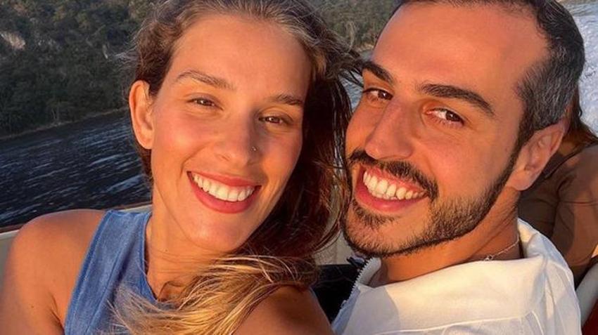 Dila Tarkan'dan karnı burnunda pozlar!
