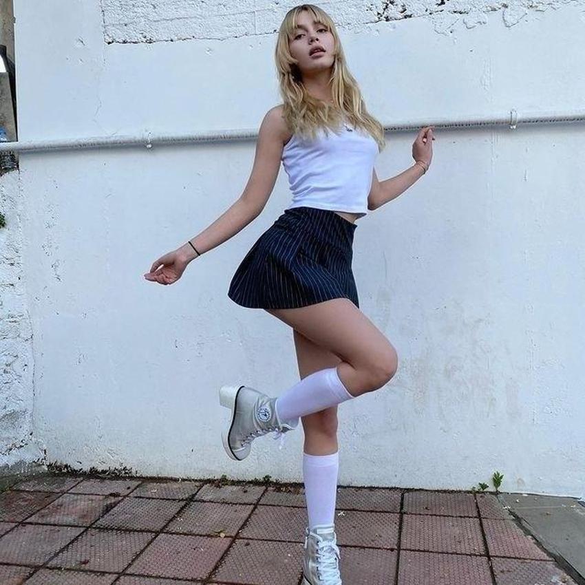 Aleyna Tilki'nin sütyensiz fotoğrafı olay yarattı! Yatak odasında bu pozu verdi