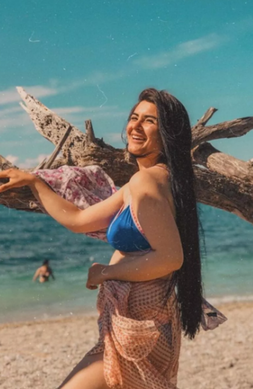 Fenomen gelin adayı Hanife Gürdal'dan taytlı paylaşım!