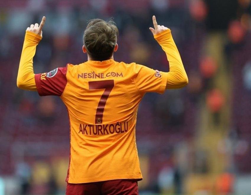 Gasperini Merih Demiral'dan çok memnun kaldı Atalanta Kerem Aktürkoğlu için 15 M.€'yu gözden çıkardı