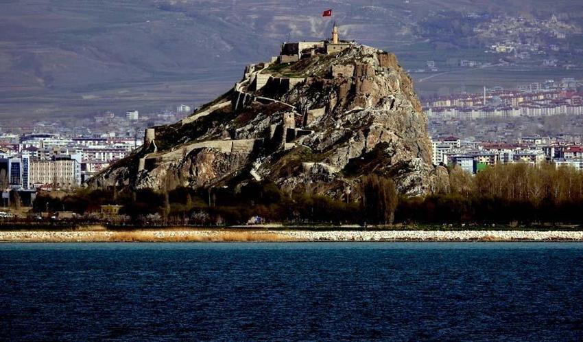 Türkiye'nin en zengin ve en yoksul illeri belli oldu! Listede sürpriz şehirler var...
