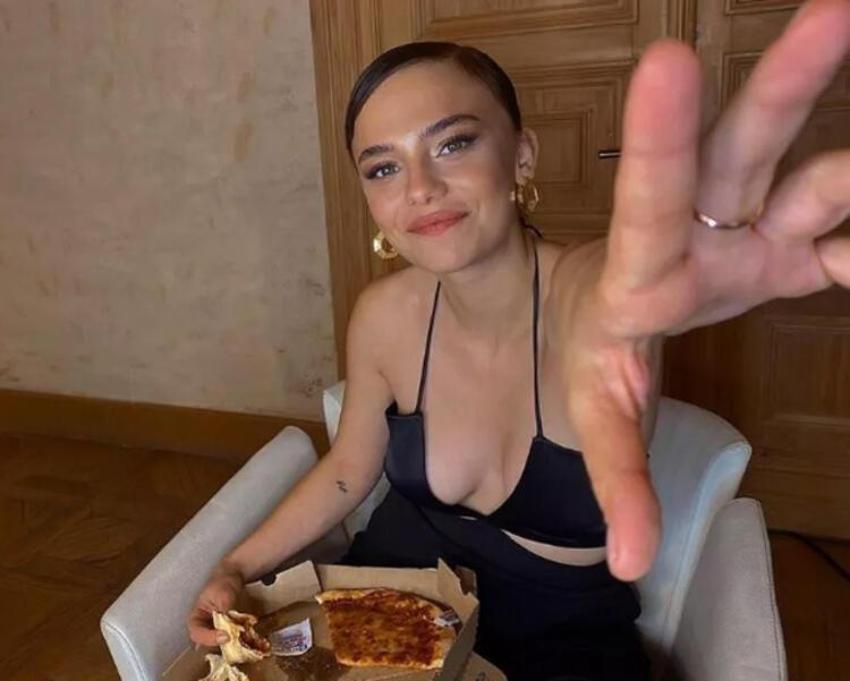Bahar Şahin yeni aşkı Oktay Çubuk ile el ele görüntülendi