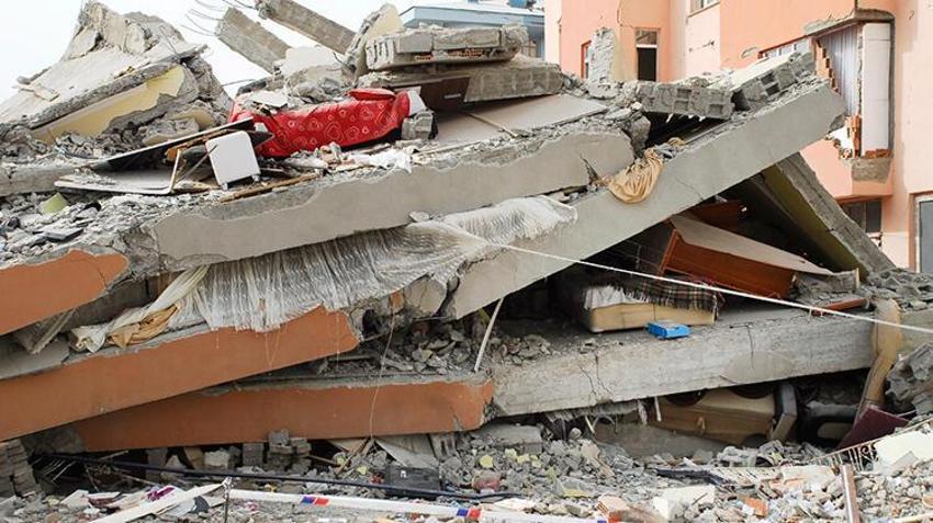 Deprem ile ilgili son dakika açıklaması! Bu bölgeler 'cehennemin içi' olarak tanımlandı! İstanbul dahil 45 ili vuracak, ilçe ilçe duyuruldu, 7 ve üzeri sarsıntı...