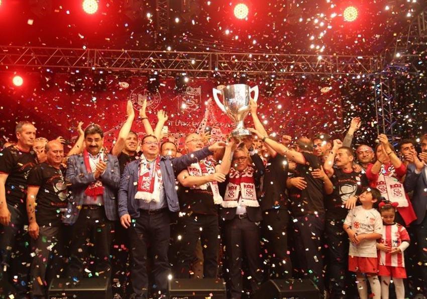 Salah-Elneny-Trezeguet... Rıza Çalımbay'ın yeni adresi belli oldu! Sivasspor karalar bağladı!