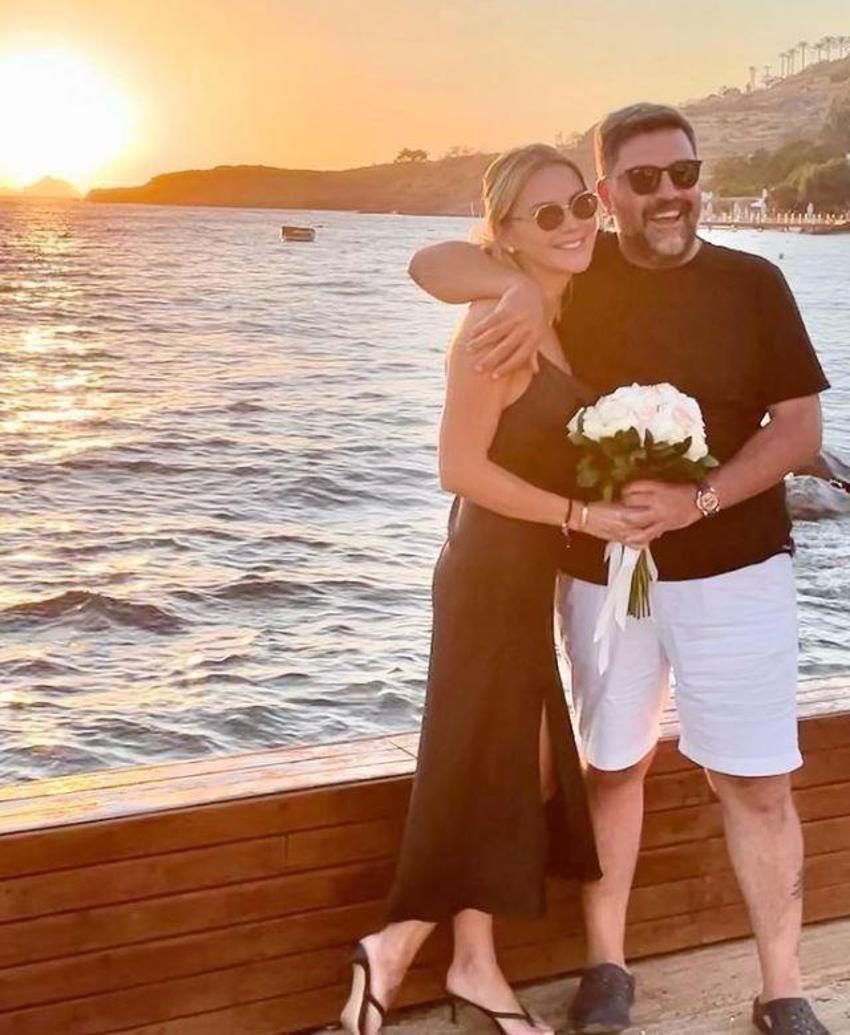 Ece Erken'den kaybettiği eşi Şafak Mahmutyazıcıoğlu'na: Oğluma baba, bana her şeydin, çok sevdim çok!