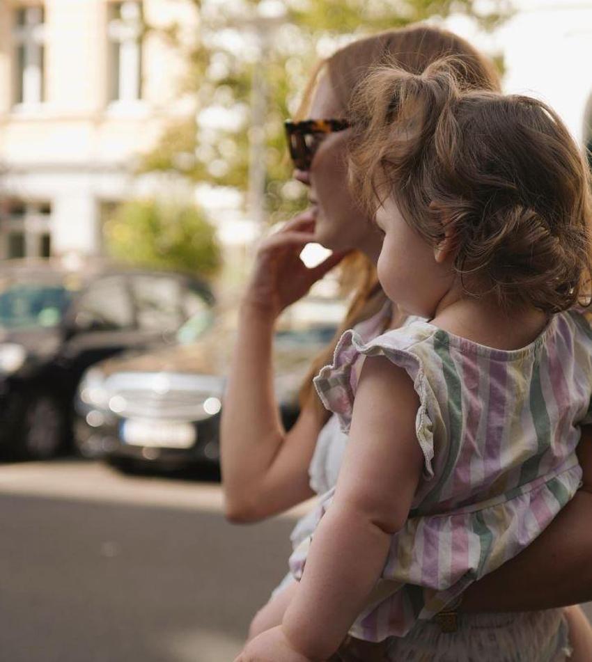 Meryem Uzerli kızlarına kavuştu! Yeni pozlar