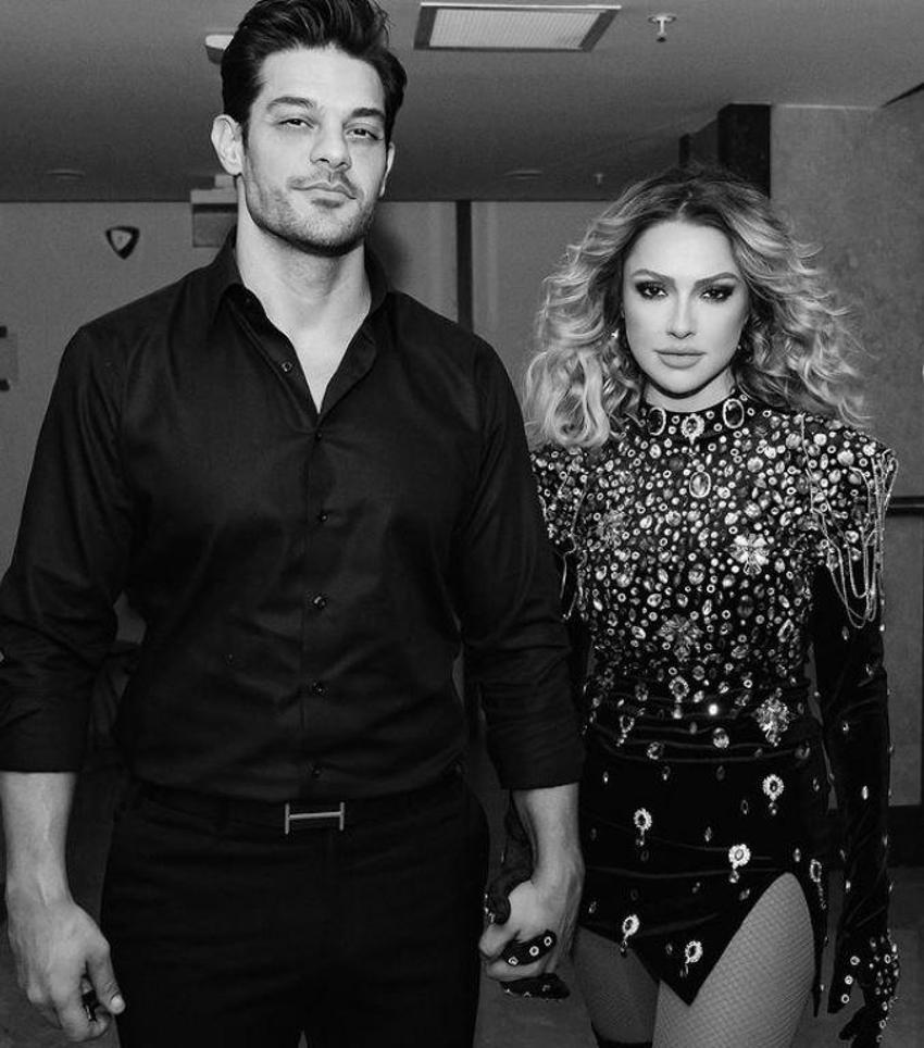 Mehmet Dinçerler aşka geldi! Hadise'ye övgü: Hanımım anlıyor bu işten