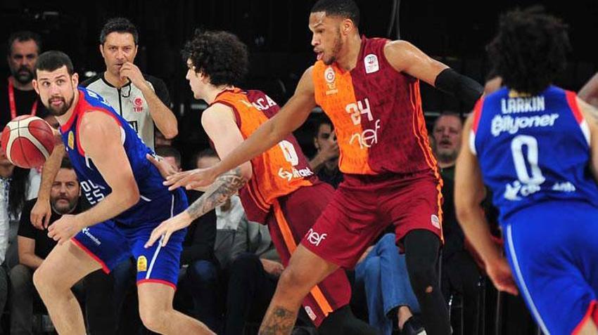 Fenerbahçe Beko eşleşmesi öncesi Anadolu Efes'te büyük şok! Galatasaray Nef maçında talihsiz anlar...