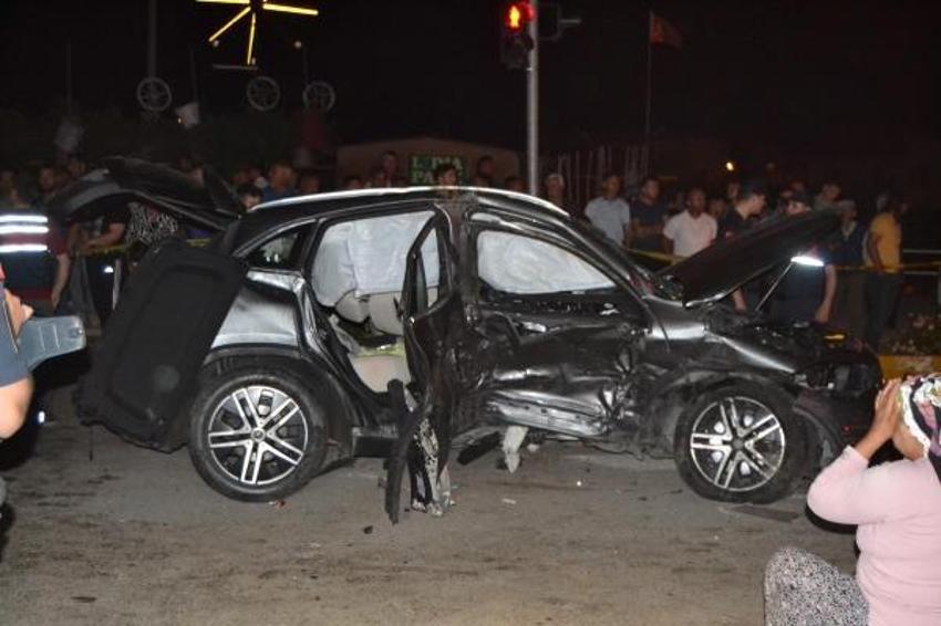 Salihli'de trafik kazası; 1 ölü, 3'ü ağır 6 yaralı 