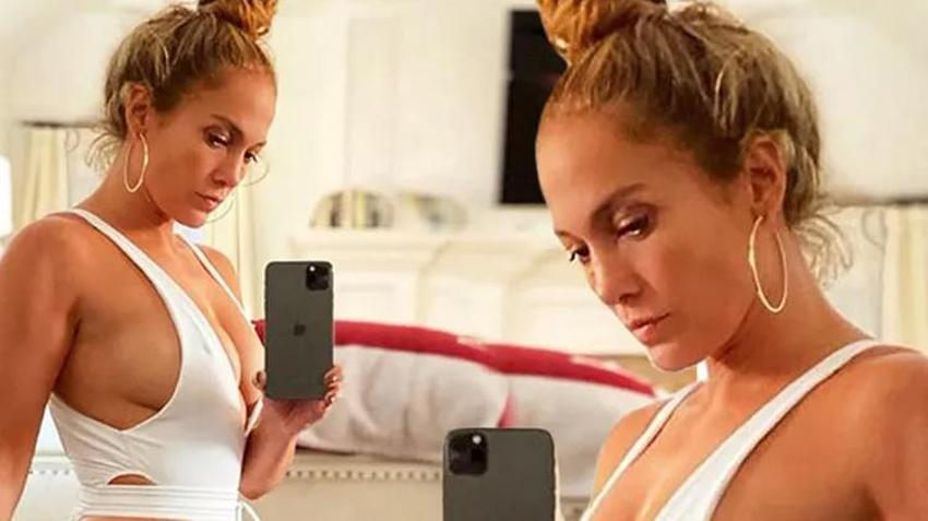 Jennifer Lopez sezonu açtı! Havuz başında fiziğini sergiledi