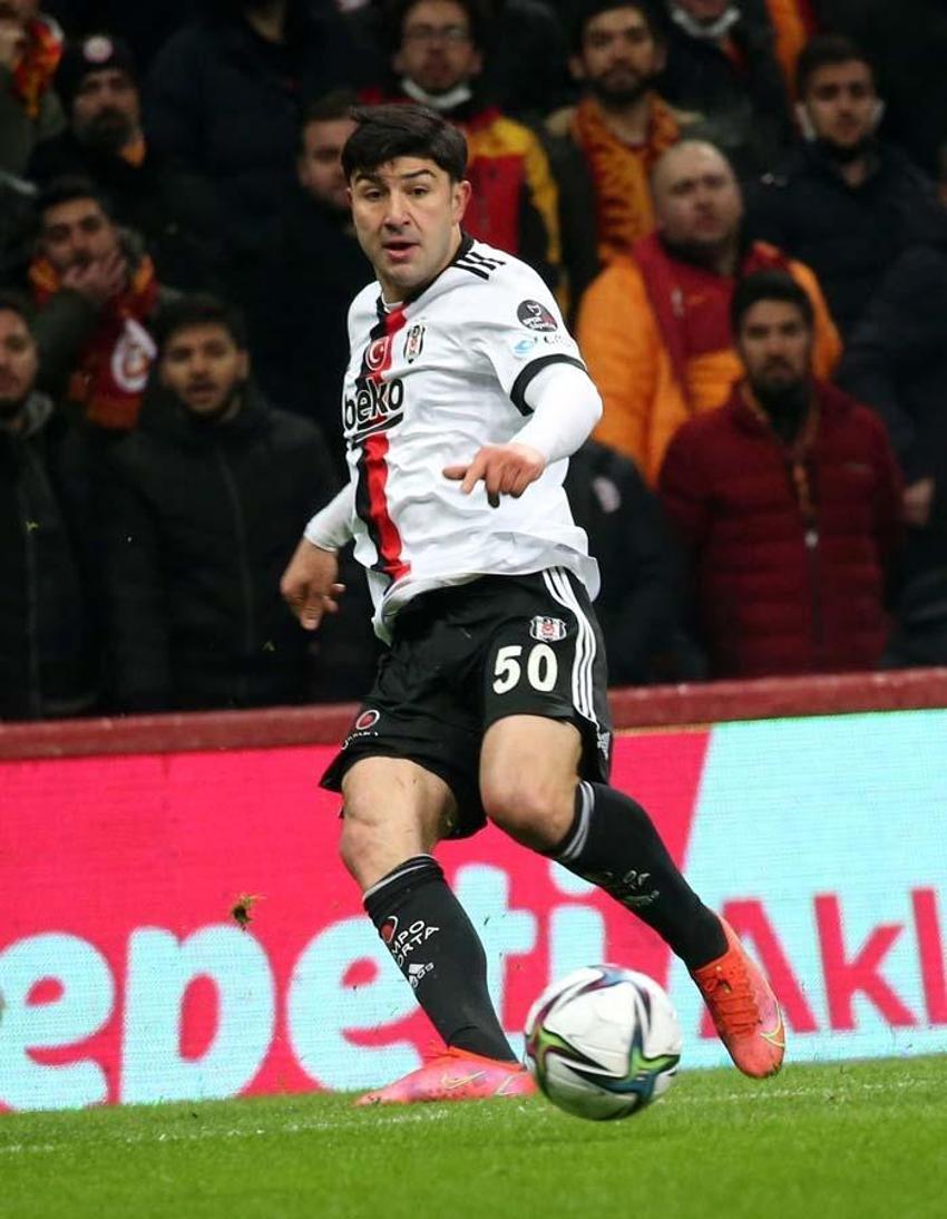Beşiktaş ile anlaşma sağlayamayan genç golcü Güven Yalçın Trabzonspor'a önerildi!