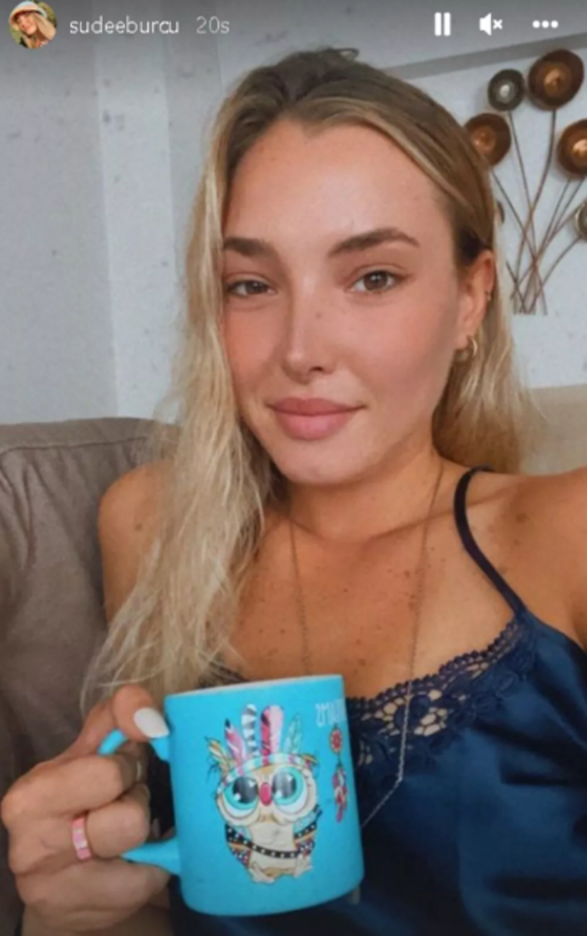 Survivor Sude Burcu gecelikli paylaşımıyla adından söz ettirdi!