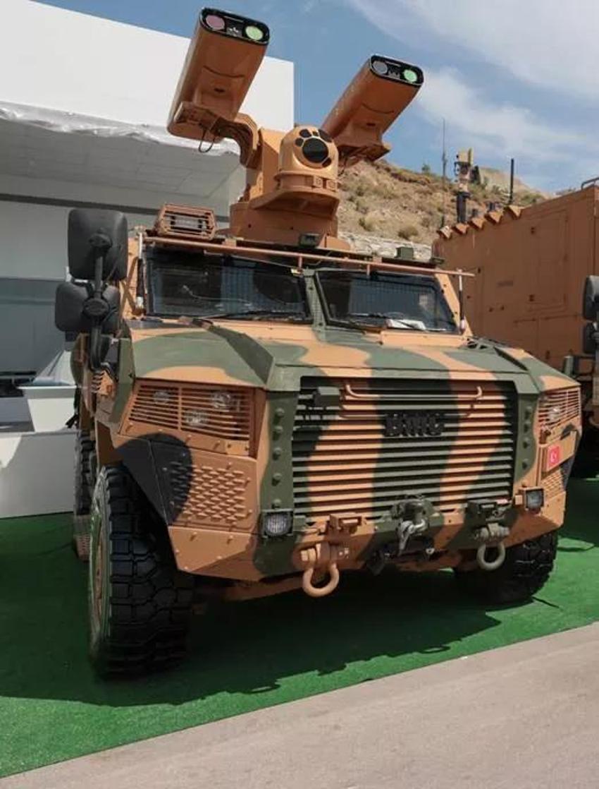Türkiye'nin en yeni silahları ve teknolojileri EFES-2022'de sahneye çıktı!