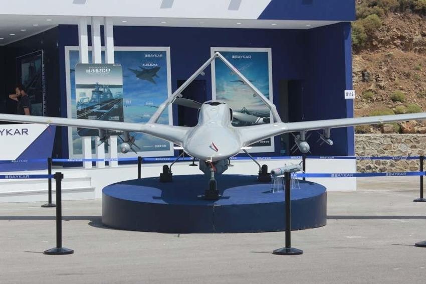 Türkiye'nin en yeni silahları ve teknolojileri EFES-2022'de sahneye çıktı!