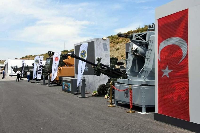 Türkiye'nin en yeni silahları ve teknolojileri EFES-2022'de sahneye çıktı!