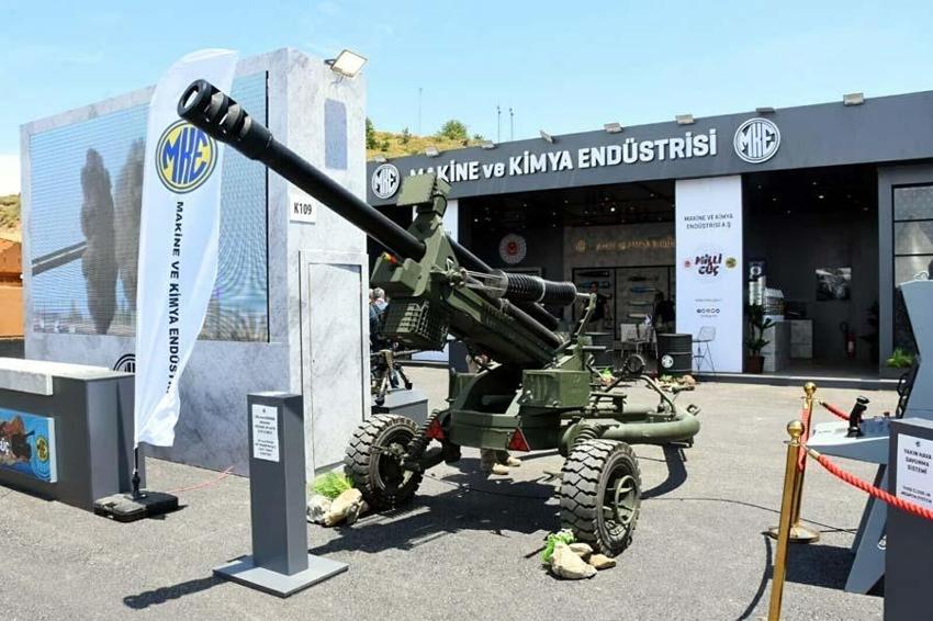 Türkiye'nin en yeni silahları ve teknolojileri EFES-2022'de sahneye çıktı!