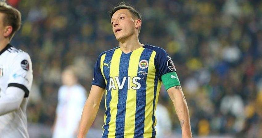 Fenerbahçe'de şok! Önce yatan 2 transferi açıkladı ardından 3 ayrılığı!