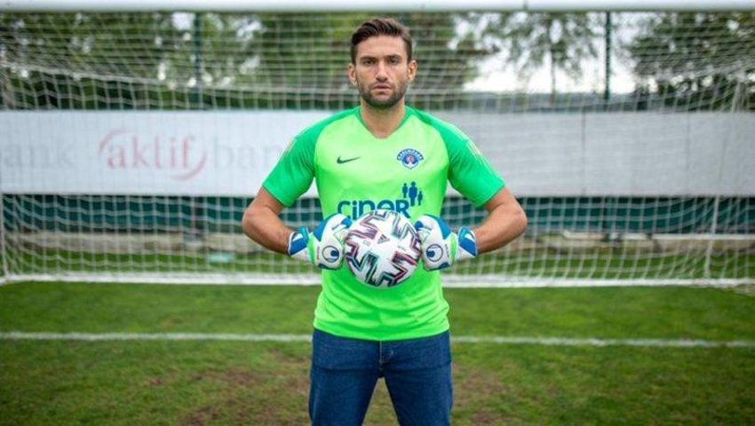 Fenerbahçe'de şok! Önce yatan 2 transferi açıkladı ardından 3 ayrılığı!