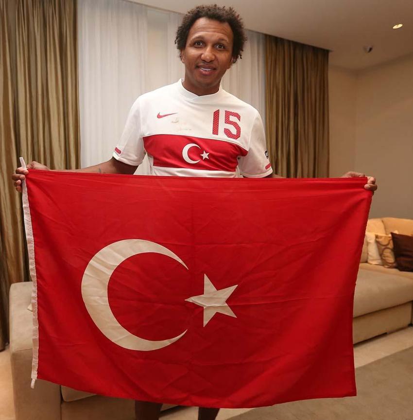 Mehmet Aurelio Fenerbahçe'ye geri dönüyor!