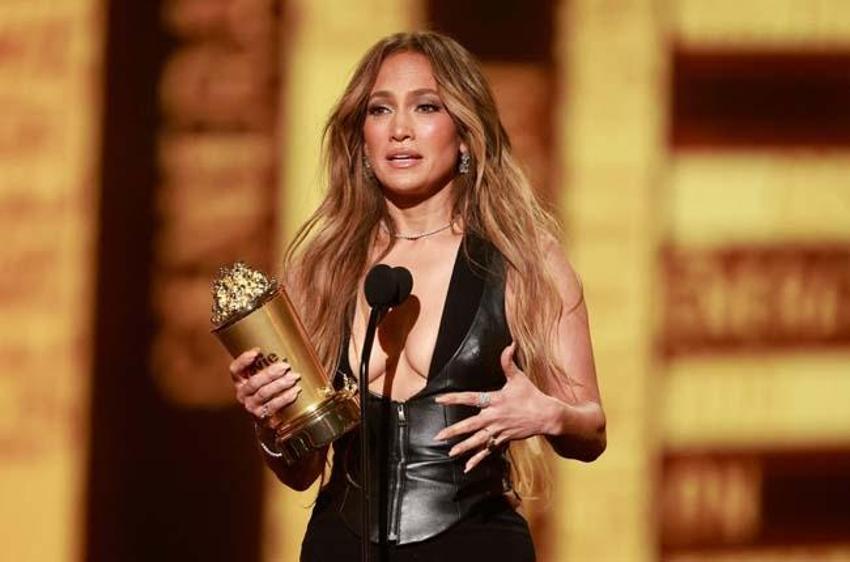Jennifer Lopez'in transparan tercihi!