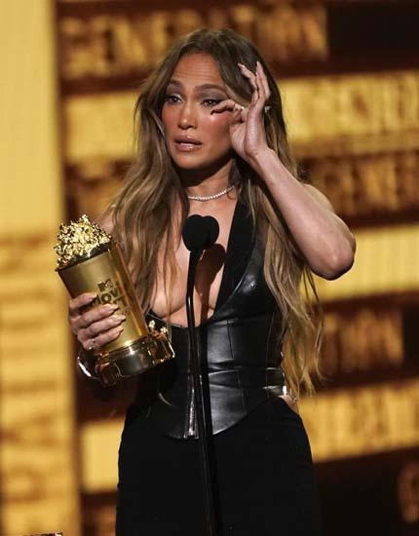 Jennifer Lopez'in transparan tercihi!