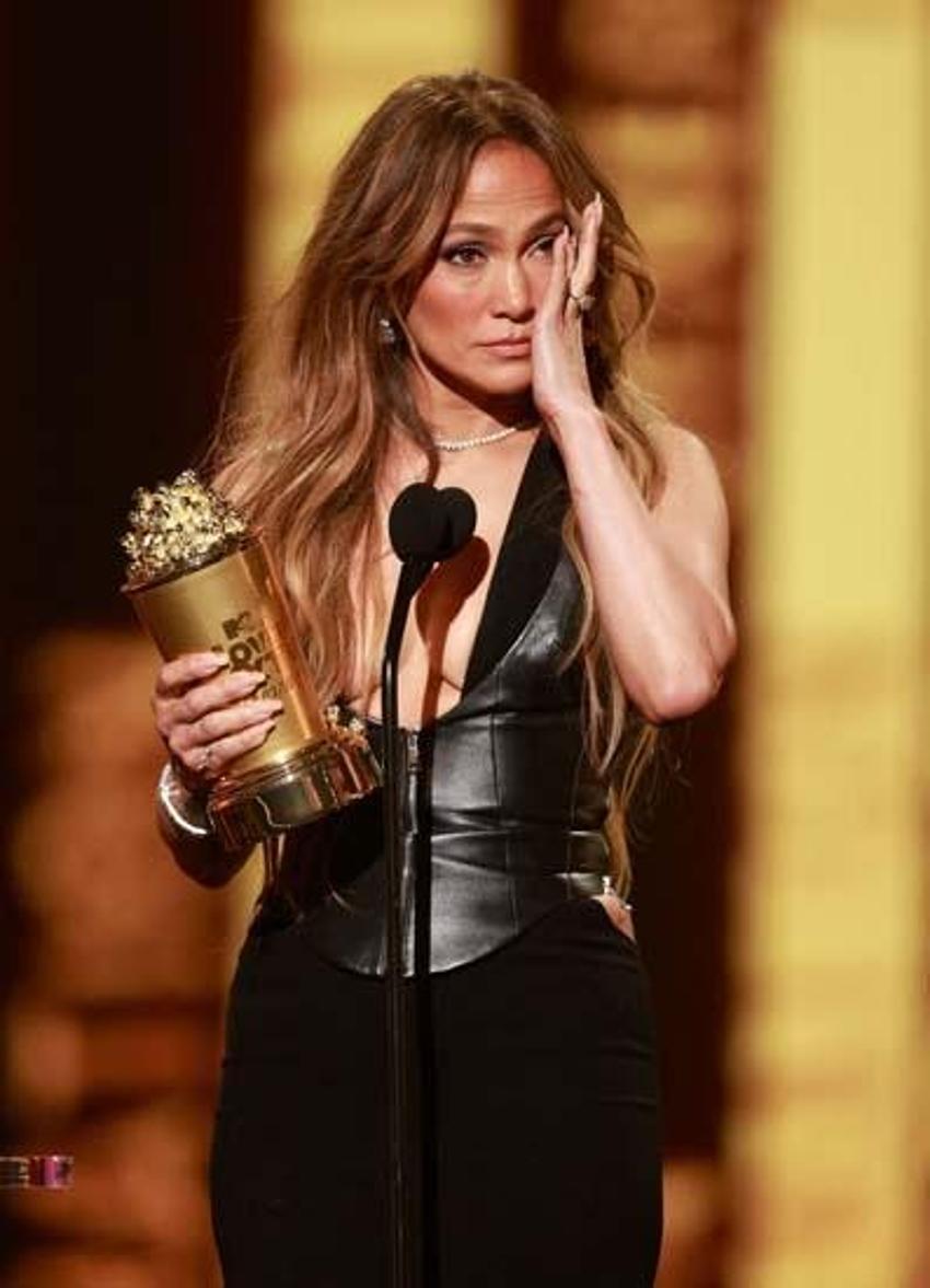Jennifer Lopez'in transparan tercihi!