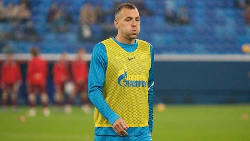 Sezona damga vuracak transfer! Fenerbahçe yıldız golcüyü İstanbul'a getirdi