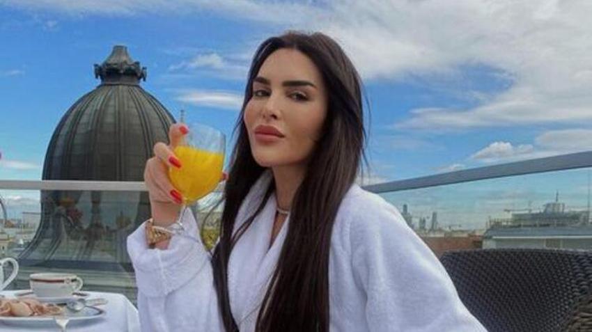 Selin Ciğerci bikinili pozuyla gündem oldu! "Zayıflık çok yakıştı"