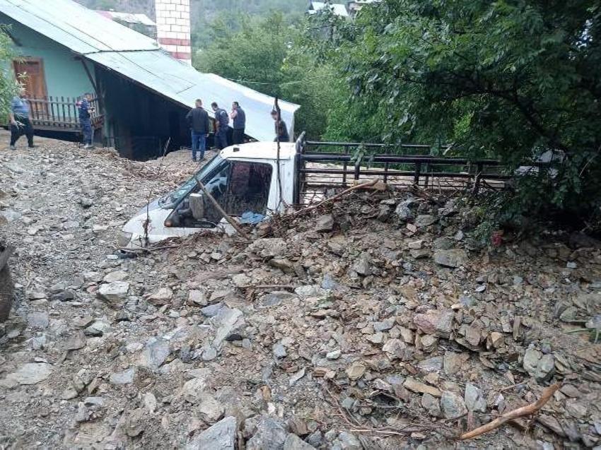 Çok şiddetli yağışlarla ilgili son dakika açıklaması! Meteoroloji uyardı, bu saatlere dikkat! Kuvvetli esecek, İstanbul, Ankara dahil...