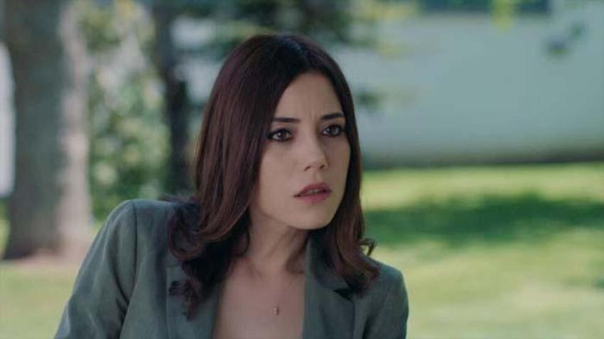 Cansu Dere hastaneye kaldırıldı!