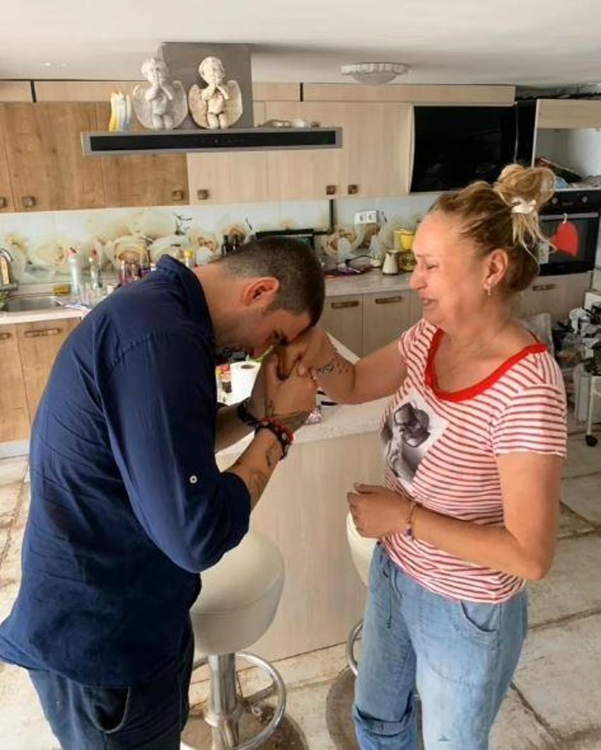 Çiçek Taksi'nin Manolya'sı Tuna Arman'ın oğlu büyüdü, asker oldu