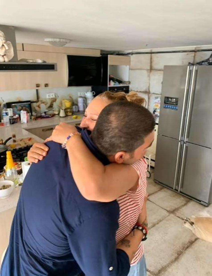 Çiçek Taksi'nin Manolya'sı Tuna Arman'ın oğlu büyüdü, asker oldu