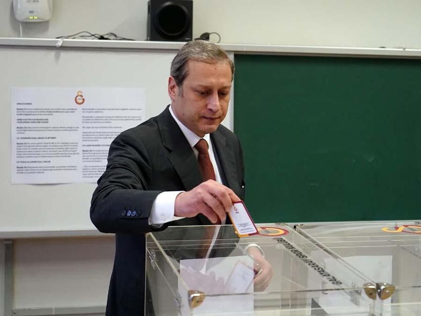 Galatasaray'da seçim günü! Başkan Burak Elmas'ın oyu ifşa mı oldu? Geçersiz sayılacak...