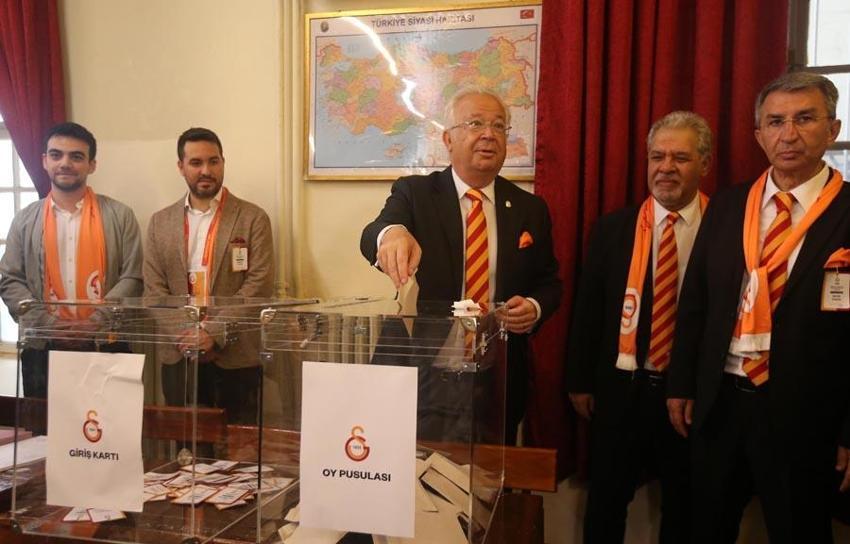 Dursun Özbek durdu Erden Timur yeni teknik direktör bombasını duyurdu! 'Evet sürekli görüşüyoruz'