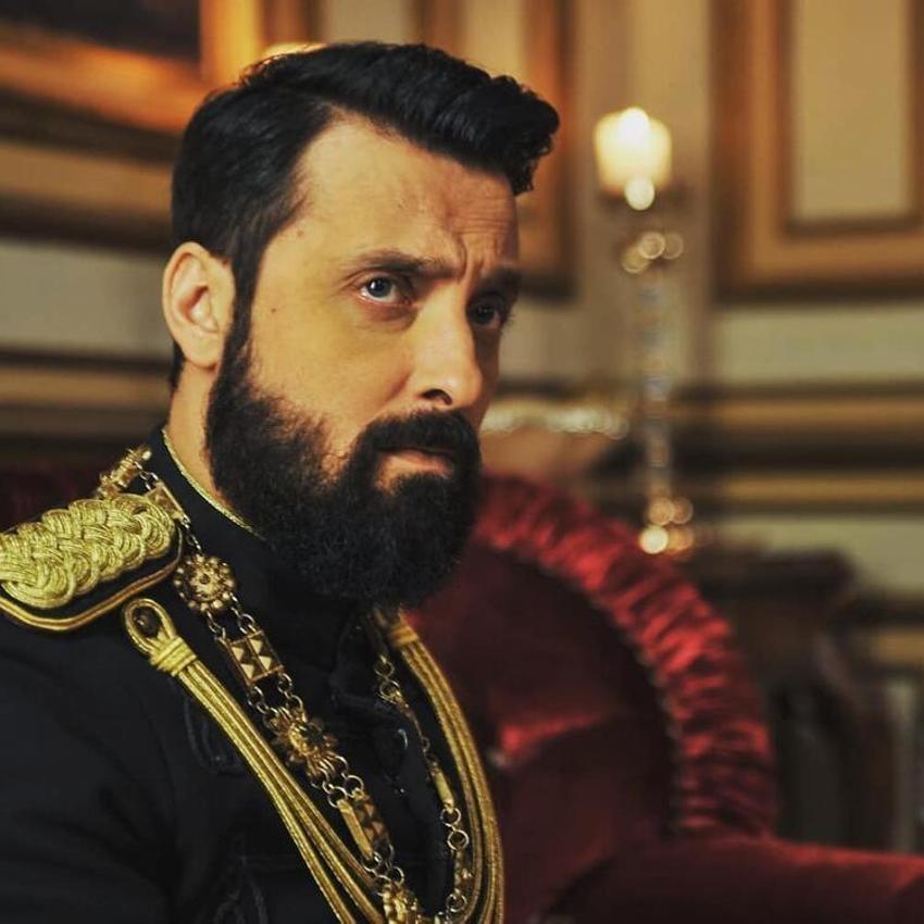 Oyuncu Hakan Yufkacıgil'e taksiciden kısa mesafe dayağı! Hastanelik etti...