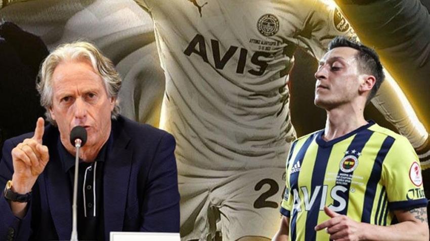 Herkes tatildeyken o antrenmandaydı! Mesut Özil'i sildi süper yeteneği yeni lider yaptı