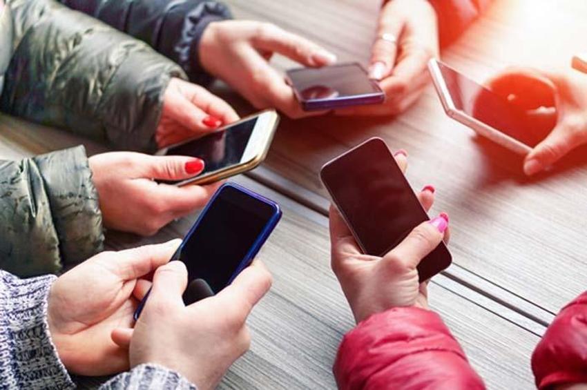 Akıllı telefon kullananlar dikkat! Bu uygulamaları indirdiyseniz...