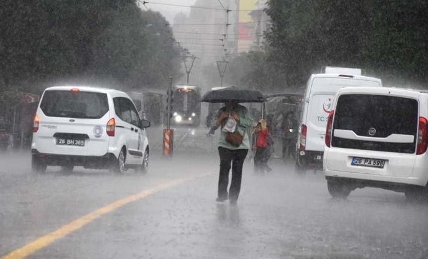 Şiddetli yağış geliyor, aniden fena bastıracak! Meteoroloji son dakika duyurdu, özellikle uyardı! Pazartesi gününe kadar onlarca kentte...